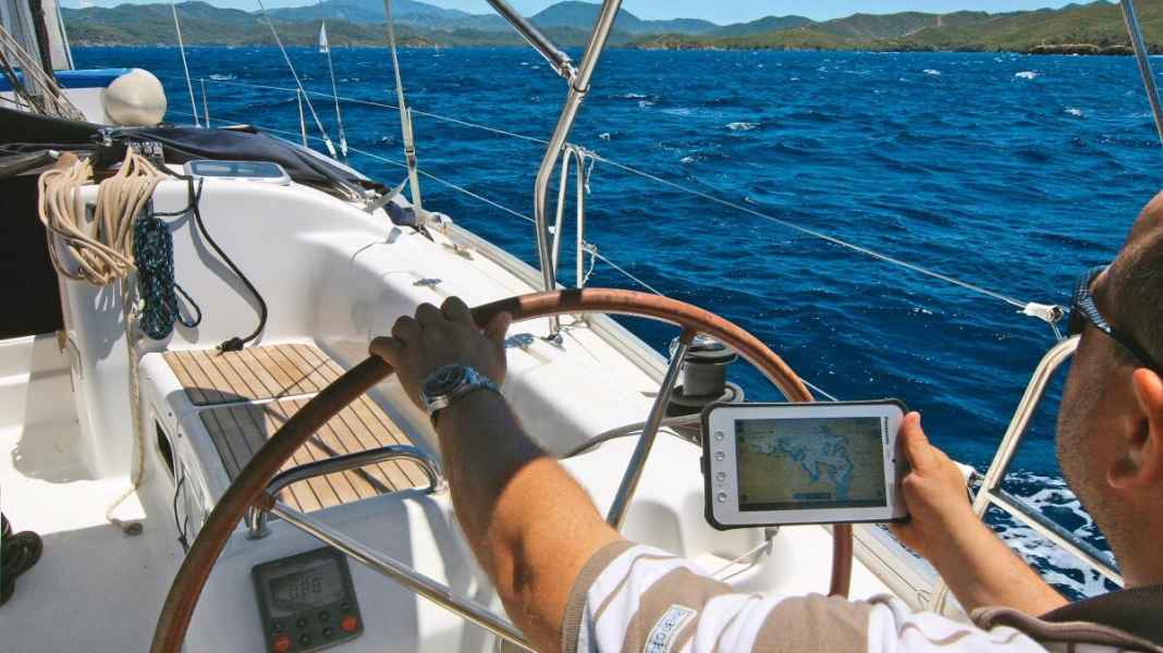 Navigation : iPad et tablettes Android utilisés comme traceurs