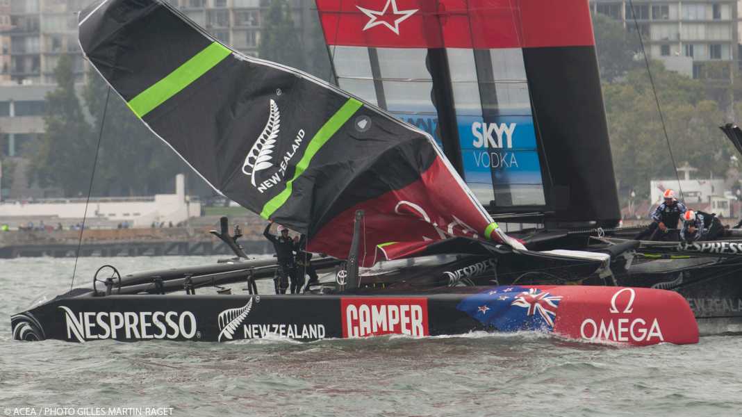 America's Cup : les Kiwis gagnent même sans foc