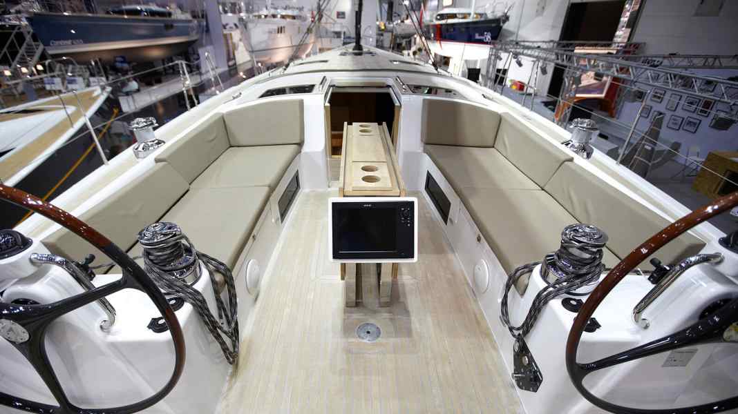 Messe: boot-Premieren, Teil IX: Euphoria 54
