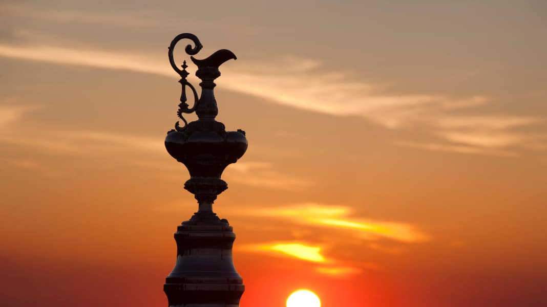 America's Cup: Playoffs and Cup final off Bermuda