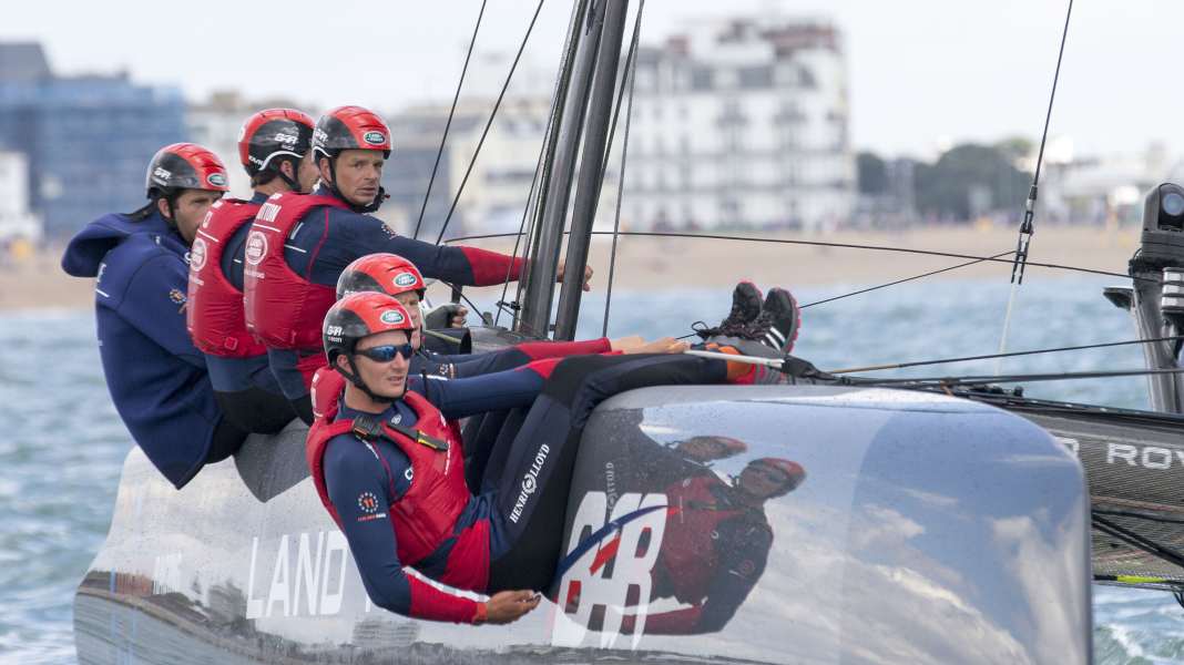 Coppa America: primo successo di Ainslie sul percorso di Coppa