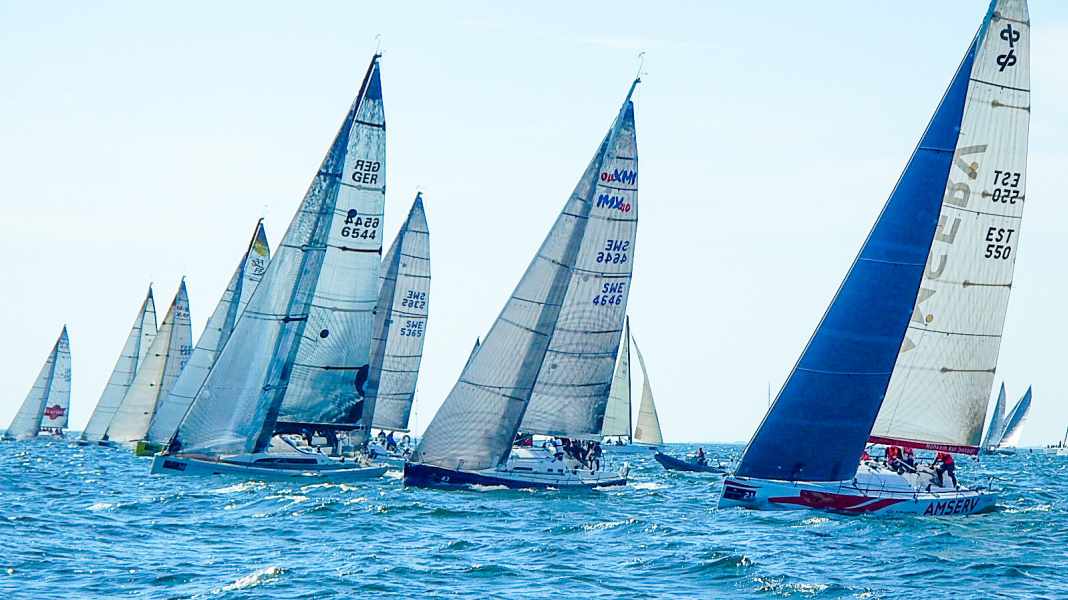 Vela in mare: Campionato del mare con regata notturna