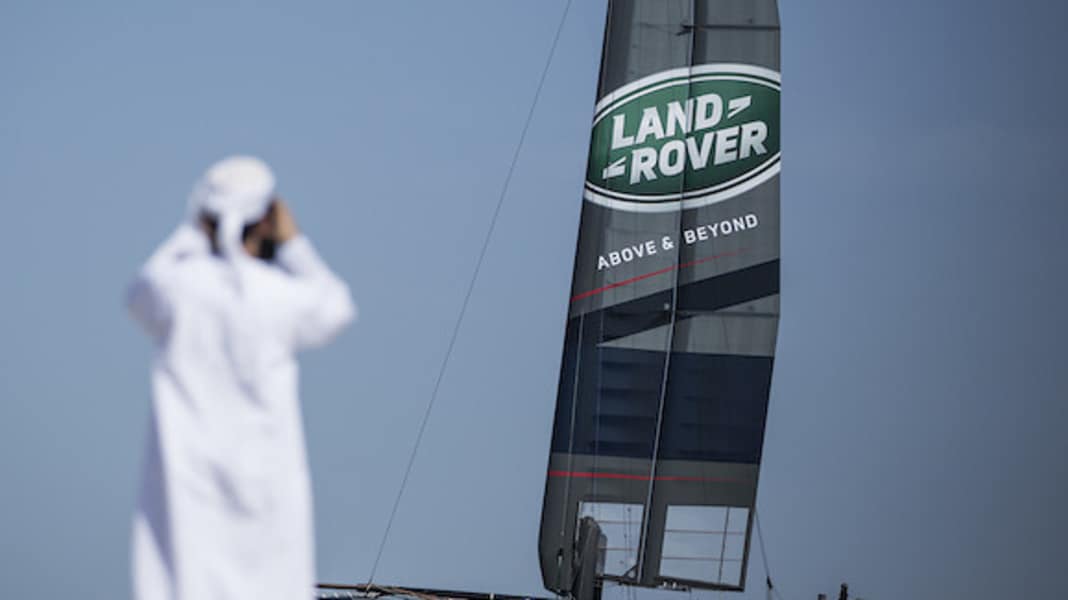 ACWS: Ainslie düpiert Spithill im Oman