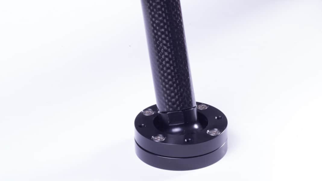 Fittings: How to fit the rail to the foredeck