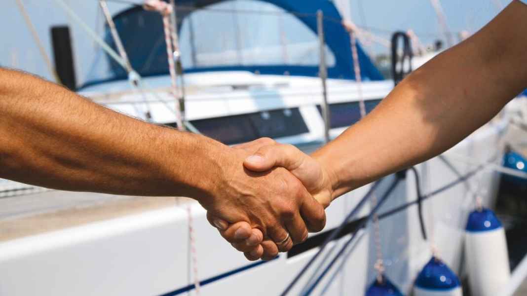 Vente de bateaux d'occasion : comment vendre votre bateau plus rapidement et de manière plus rentable