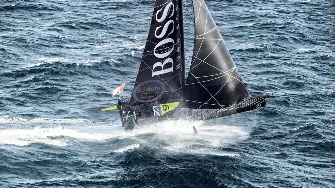 Vendée Globe: Thomson difende con tenacia il suo vantaggio