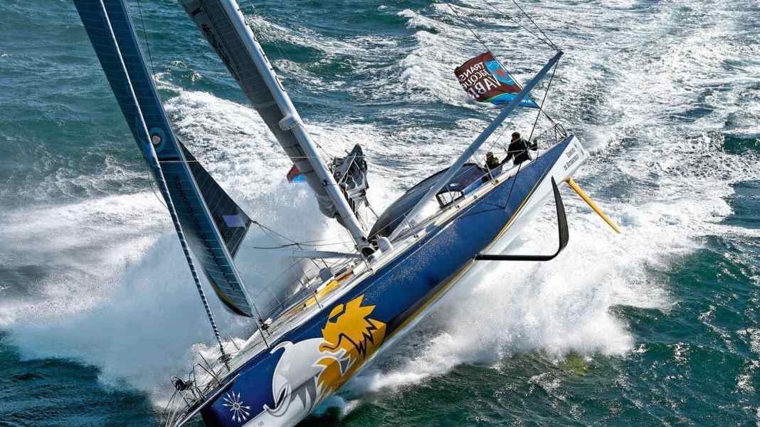 Vendée Globe: Josse rammt Treibgut und fällt zurück