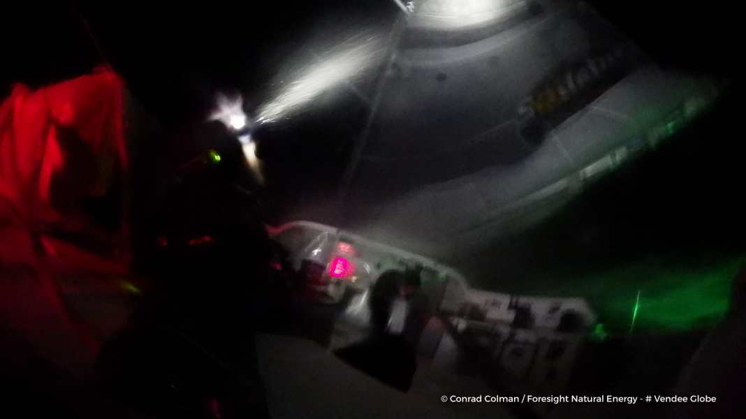 Vendée Globe: Coleman teme per il suo albero maestro