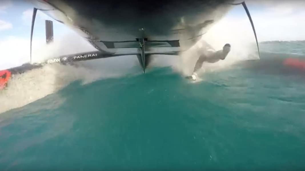 America's Cup : Un homme à la mer : le défenseur perd un membre d'équipage