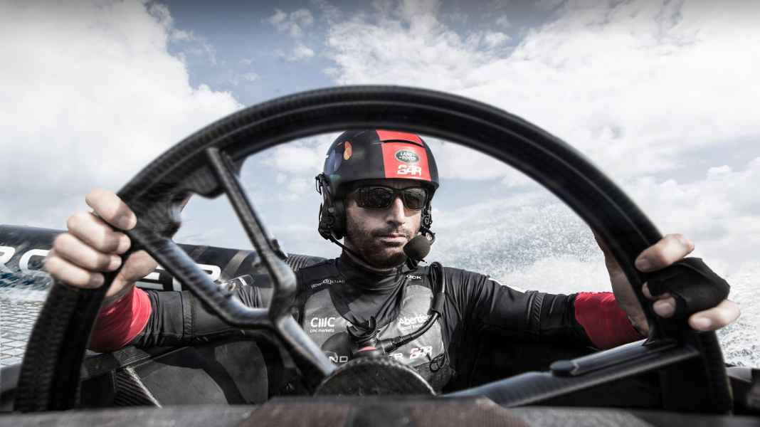 America's Cup : Pris en flagrant délit : un yacht miniature britannique de la Coupe en train d'être testé