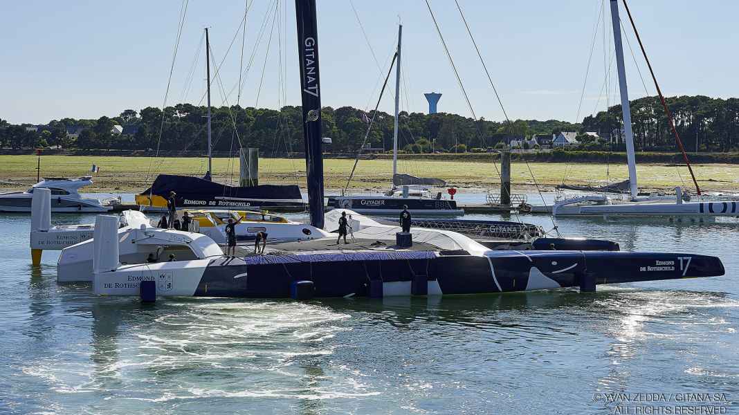 Multihull: Foilend um die Welt?