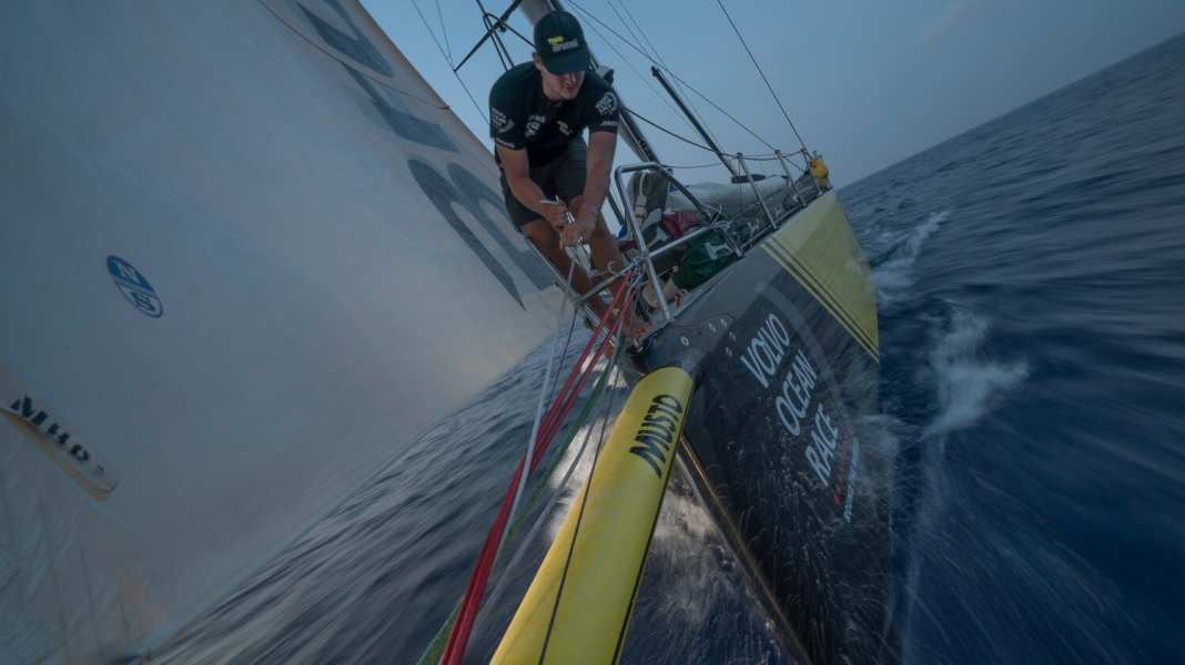 Volvo Ocean Race: Successful use of the stealth cap: Brunel in second place