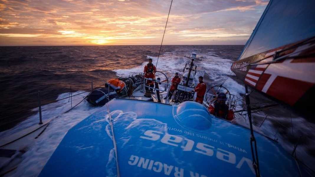 Volvo Ocean Race: l'Oceano Meridionale getta la sua ombra in avanti