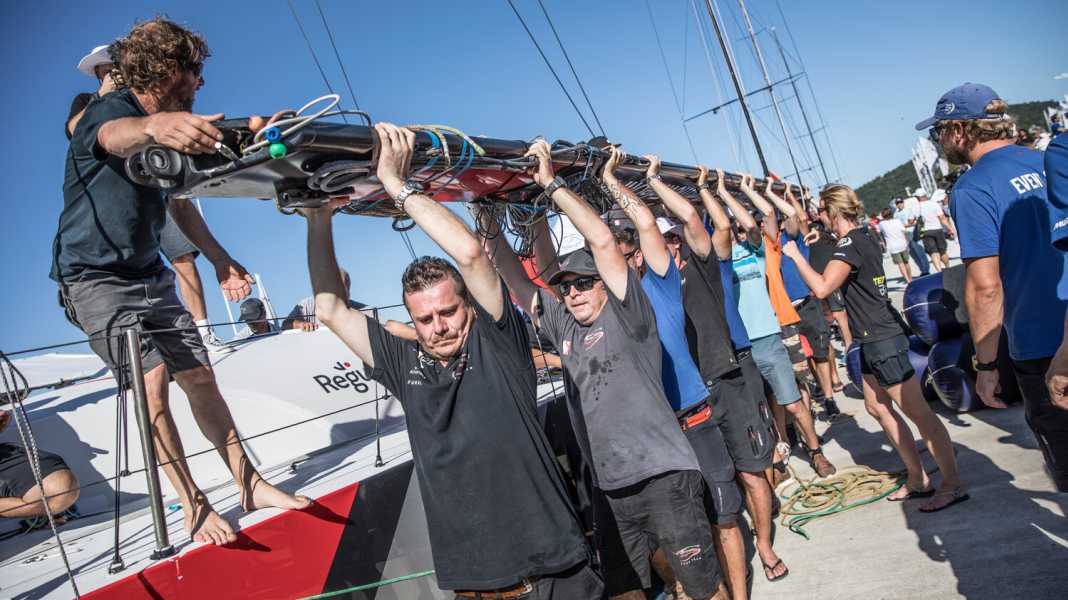 Volvo Ocean Race : solidarité pour les "Scallywags