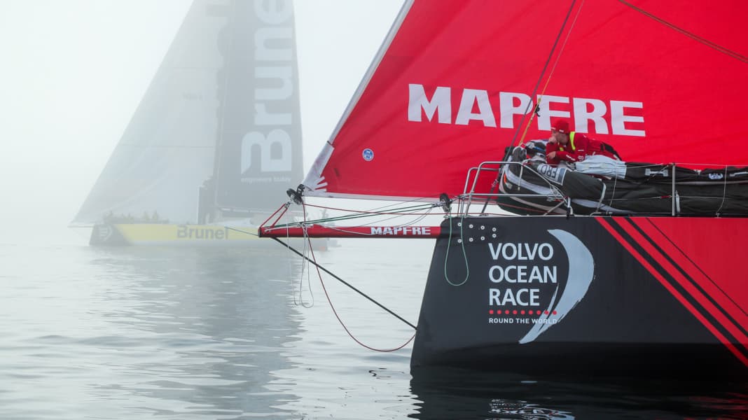 Volvo Ocean Race: Mapfre wins the battle of nerves in the fog off Newport
