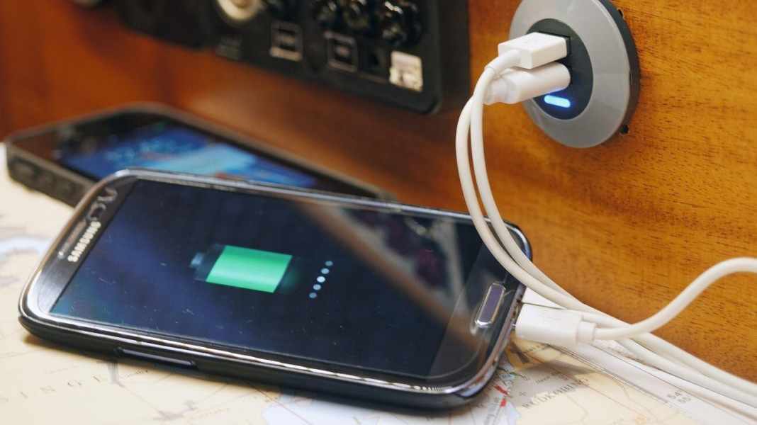 Elettricità di bordo: prese USB: per alimentare il vostro smartphone