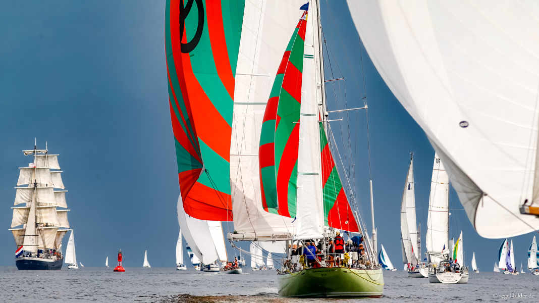 Kieler Woche: Record fleet celebrates 125 years of eel regatta