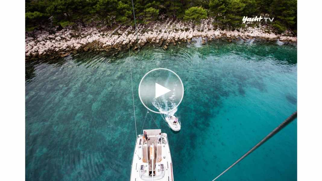Manoeuvring for charter sailors: casting off and mooring with mooring lines... This is how it's done