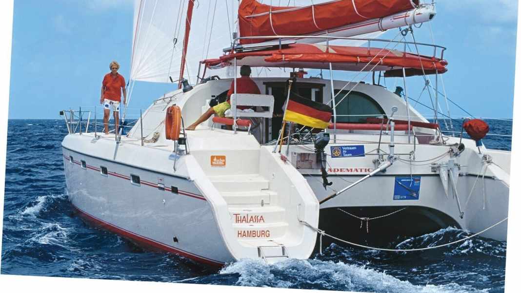 Acqua blu: la "Thalassa" di Bobby Schenk è di nuovo in giro per il mondo