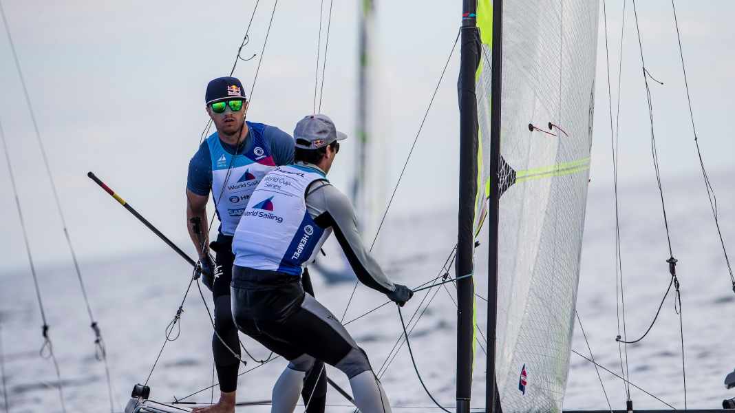 Segeln olympisch: Miami-Weltcup: 49er lassen es krachen, Kohlhoff rammt Riff