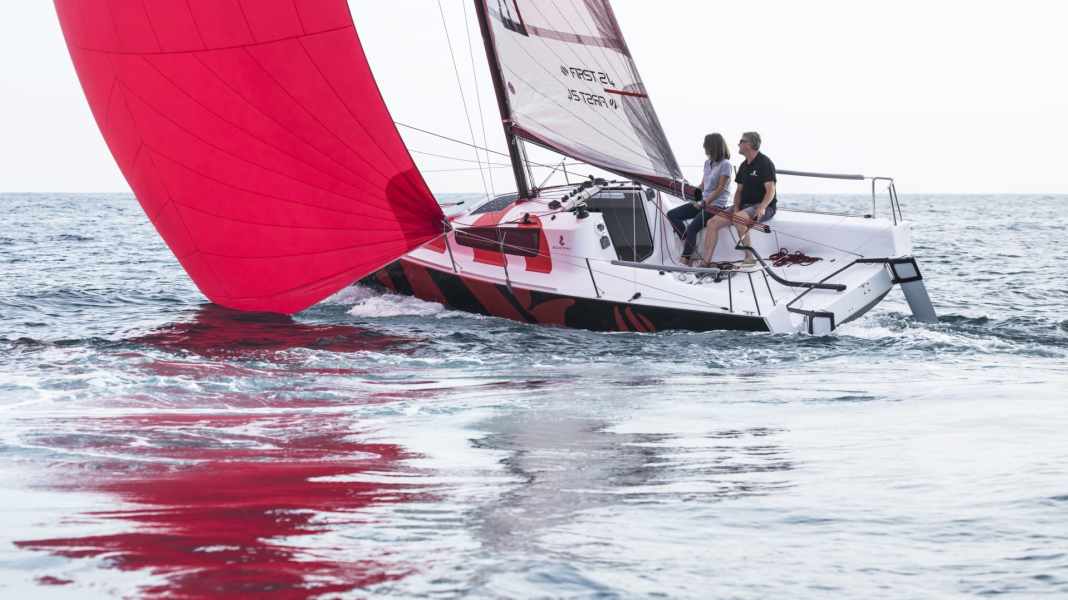 YACHT-Skippertraining : Entraînement intensif pour les navigateurs en solitaire sur First 24