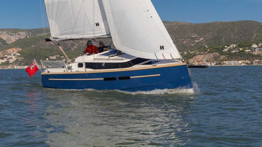 Test YACHT : Nouveau voilier à moteur : Coast 250 de Swallow Yachts