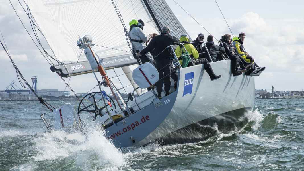 Semaine de Warnemünde : record battu autour de Bornholm ; fracture du gouvernail surmontée