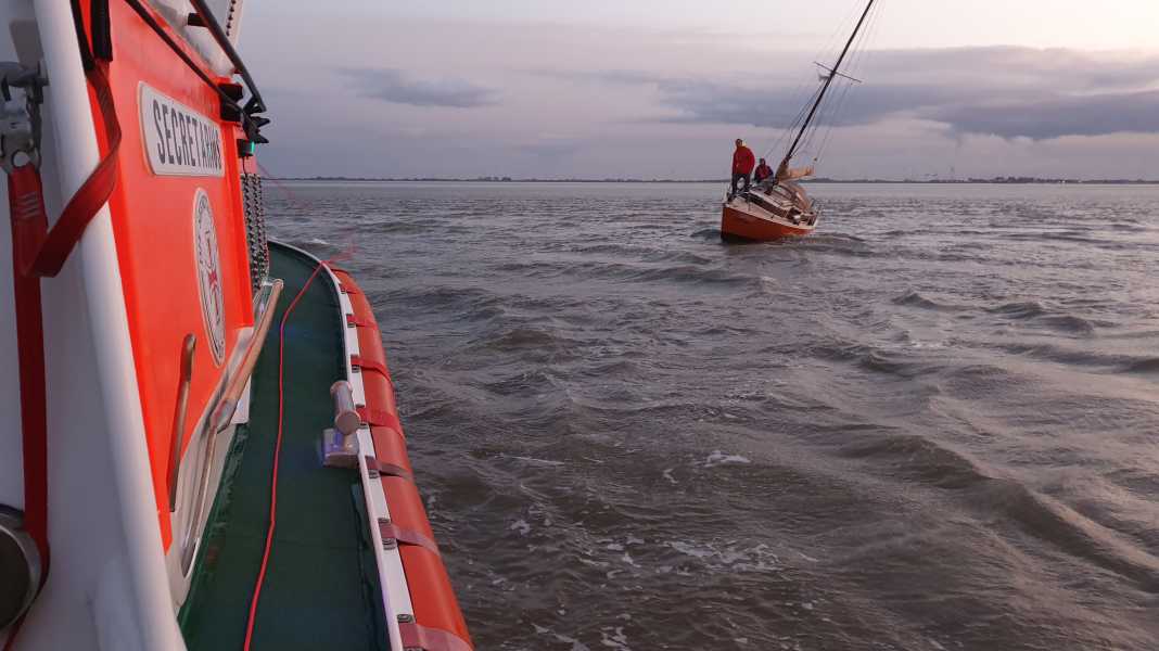 Naufrage : opérations de sauvetage pour les plaisanciers en mer du Nord et sur l'IJsselmeer