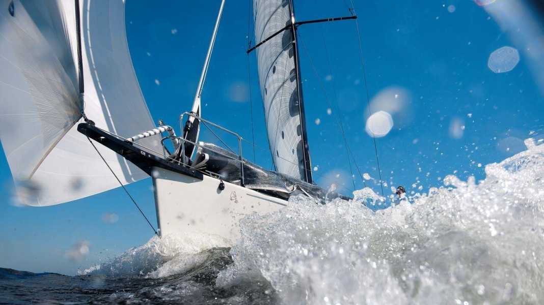 Fittings: Room equipment for room wind sails