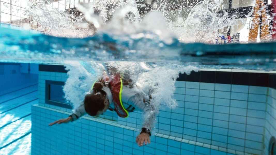 Equipment test: Lifejackets: Are they really safe for passing out?