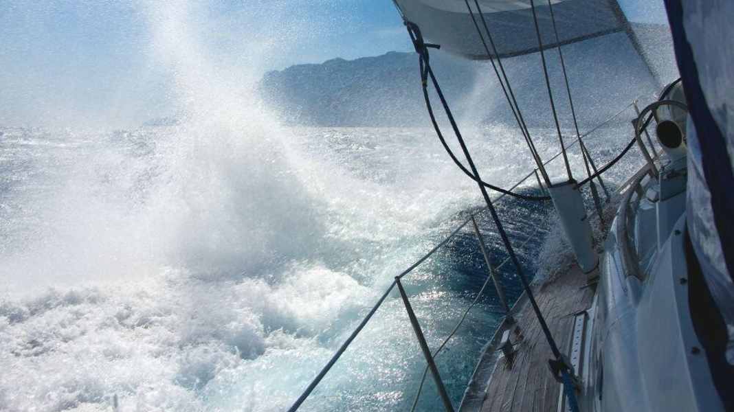 Emergenze marittime: I greci minacciano sanzioni per i salvataggi in mare