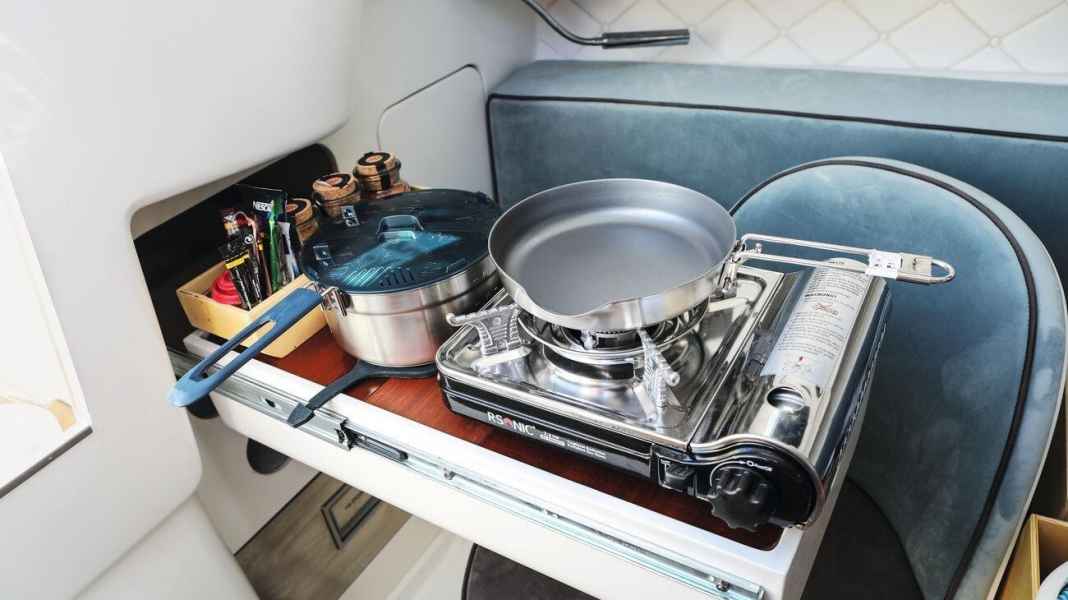 Cuisine de bord : petite cuisine, grand défi