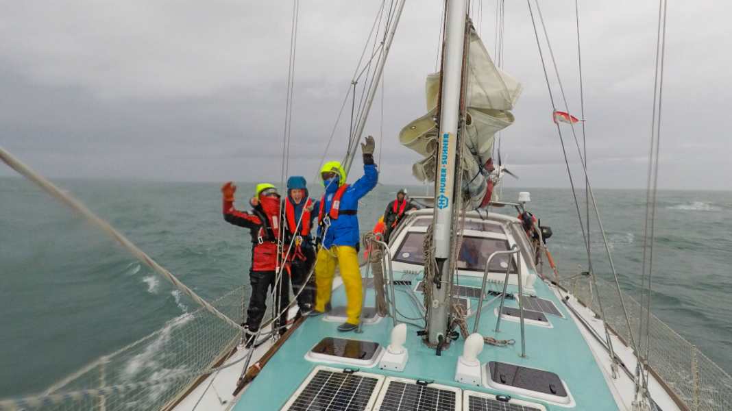Acqua azzurra: Crociera al Polo Nord: navigazione di famiglia a lungo raggio intorno a Spitsbergen