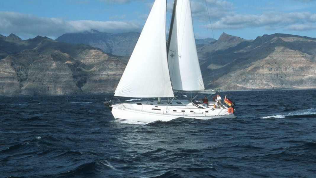 Charter: Verso le Isole Canarie solo con test corona negativo