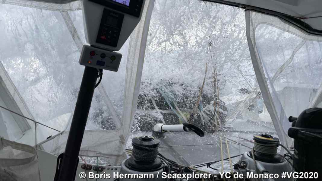 Vendée Globe: Vendée Globe: Exit strategy and mental hardship