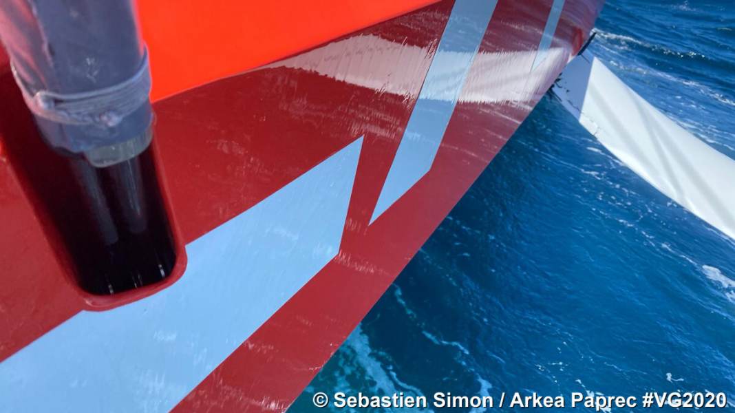 Regata: Vendée Globe: "Arkéa Paprec" sperona UFO, ingresso d'acqua