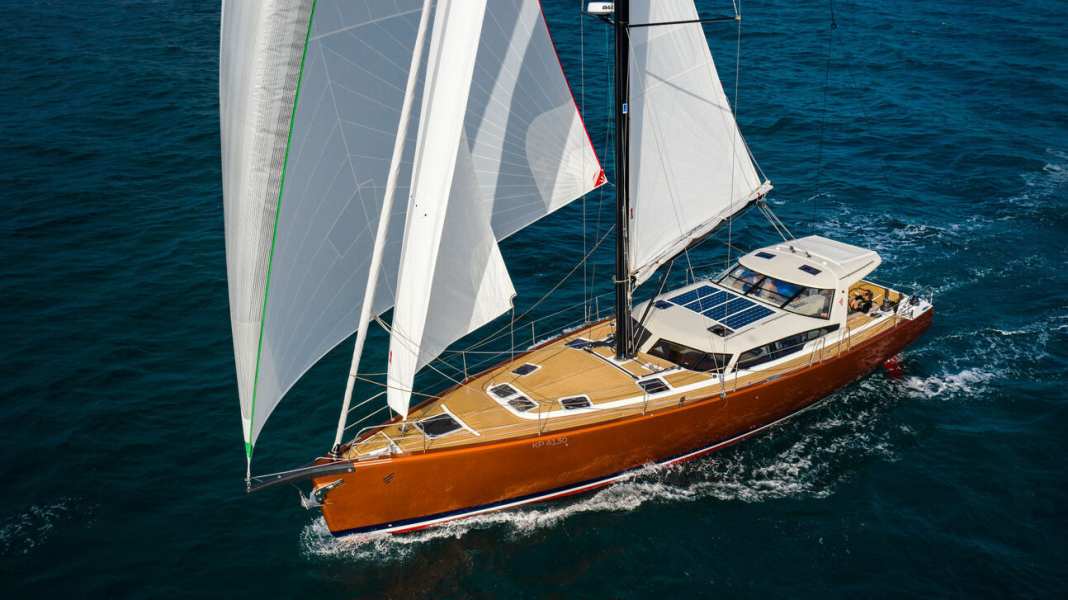 Test YACHT : Pegasus 50 : le package eau bleue complet de Slovénie