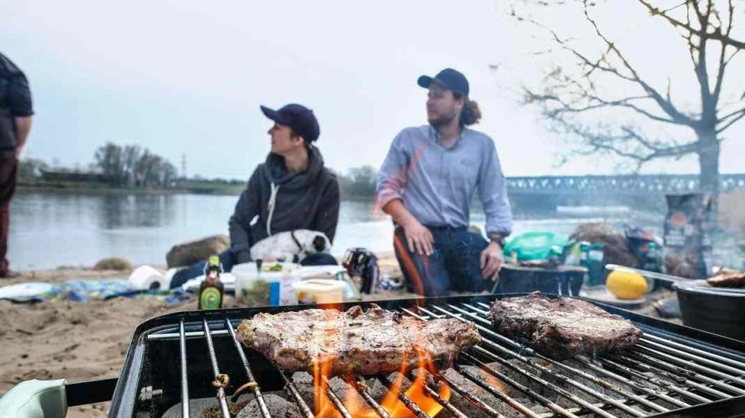 Angrillen: Praktische Grills für unterwegs