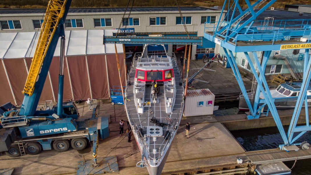 Bootsbau: K&M Yachtbuilders wassert Skip Novaks Pelagic 77