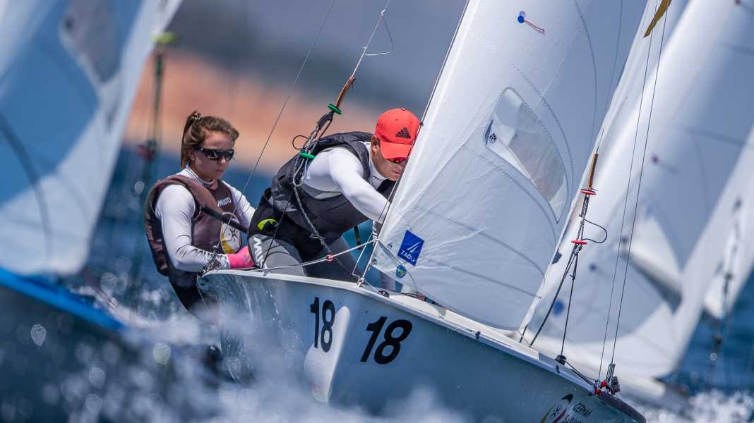 470 European Championship in Portugal: The mixed decision: him or her at the helm?