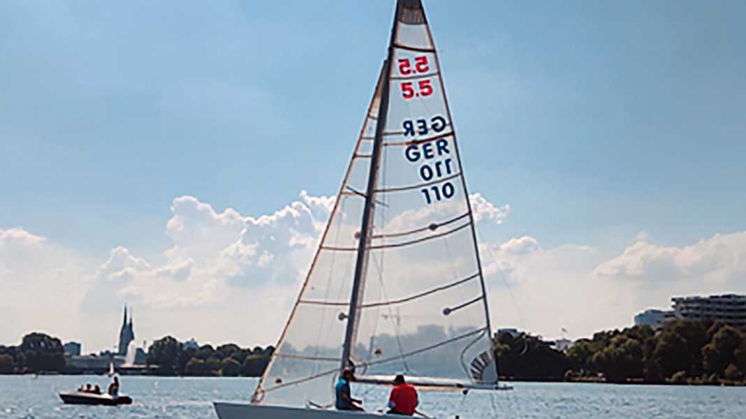 International 5.5 Metre Class: Class Association offers a hire boat to interested parties