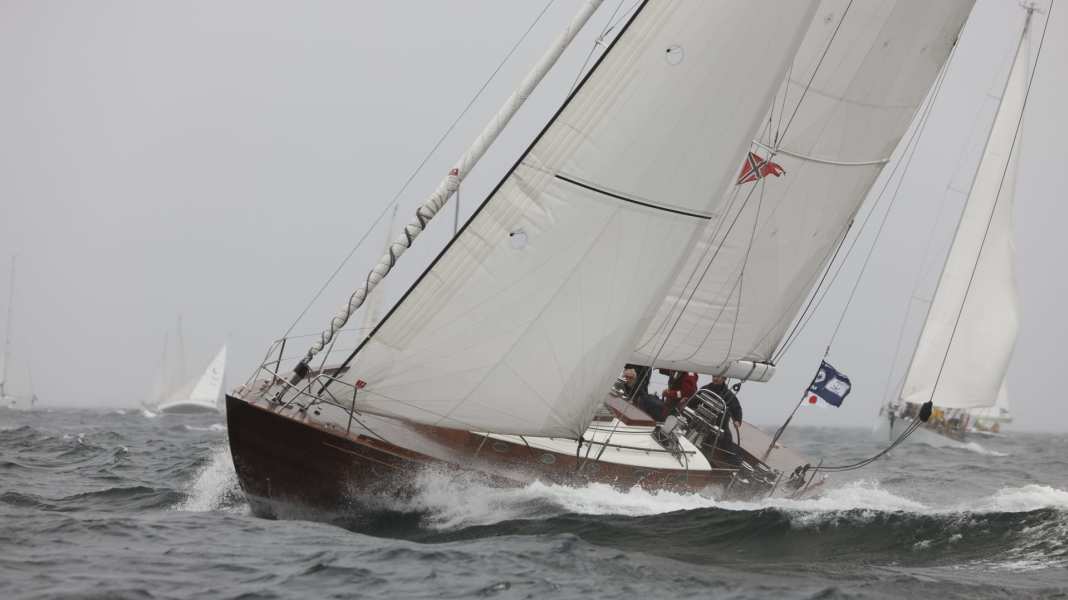 Schiffahrtsregatta: „Die längste Kreuz, die es jemals gab“