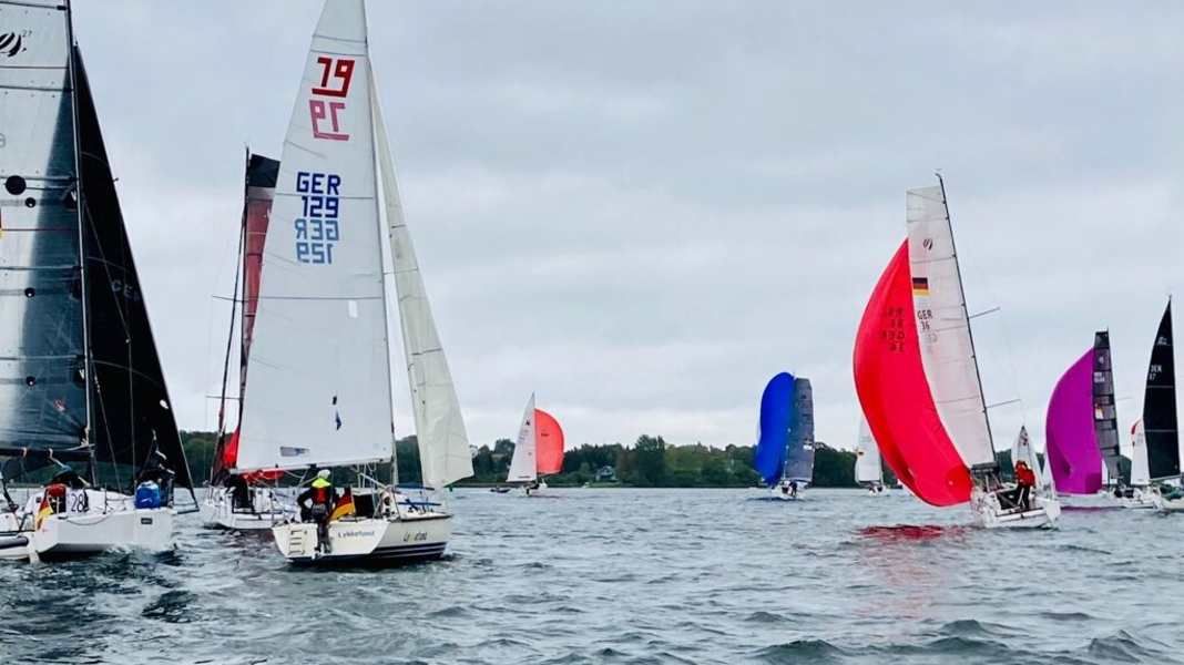 358 bateaux lancés dans la 10e édition de Silverrudder : L'aventure en solo pour les chasseurs de titres et les attrapeurs de rêves est en cours