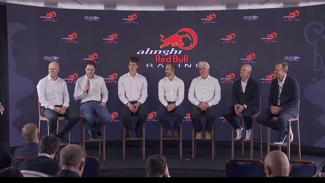 Deuxième mariage en Formule 1 pour l'America's Cup : Le retour de la Coupe : Alinghi Red Bull Racing a pris son envol