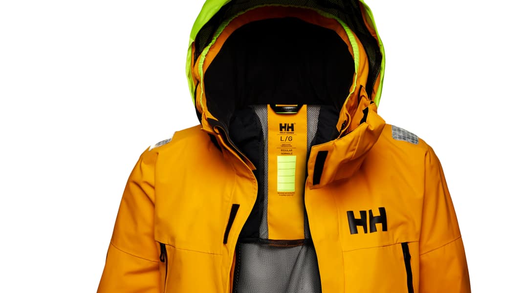 Clothing: Into oilskins instead of the sea: Offshore suit from Helly Hansen made from recycled plastic waste