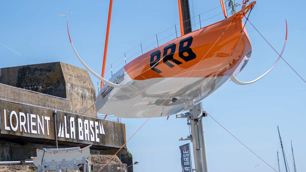 Open 60: Kevin alone in the new boat: "PRB" floats