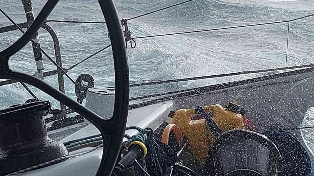 Neuer Rekord für eine alte Imoca mit Berliner Co-Skipper: Auf "Rosalba" in zwölf Tagen von Bermuda nach Plymouth