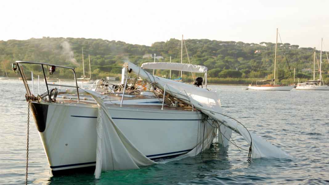 Yacht insurance: Mast breakage and co: How are consequential losses insured?