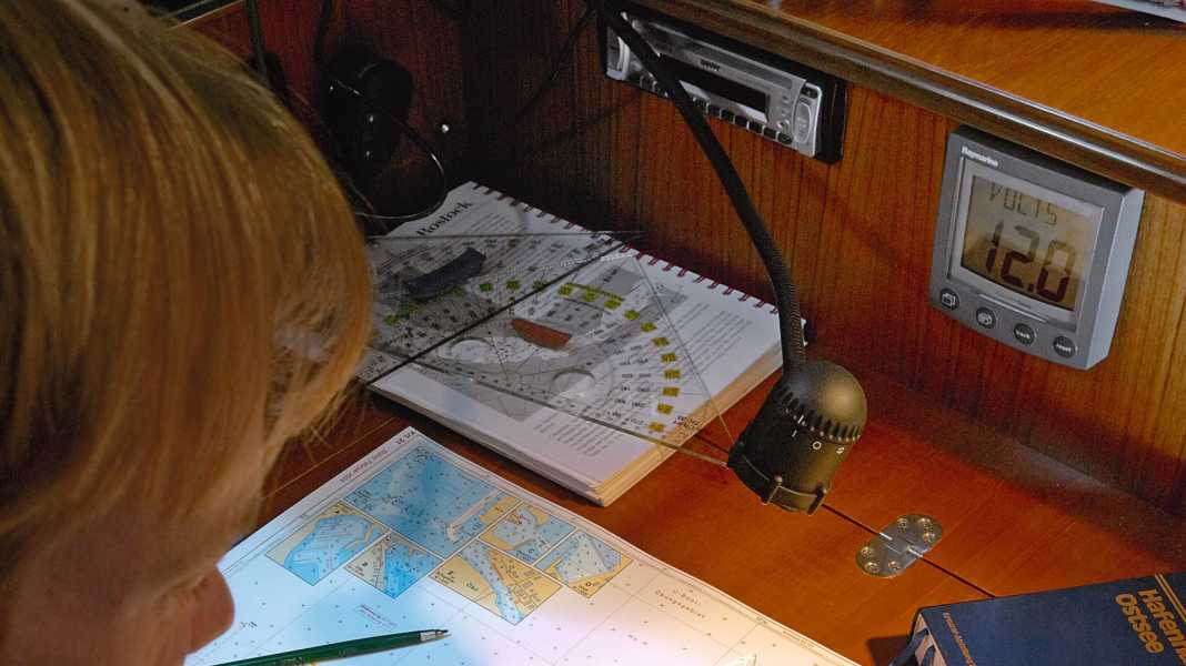 Navigation: British Admiralty stellt gedruckte Seekarten ein