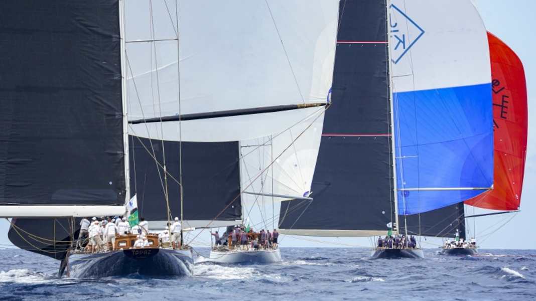 Maxi Yacht Rolex Cup: J-Class yacht "Svea" wins with aplomb